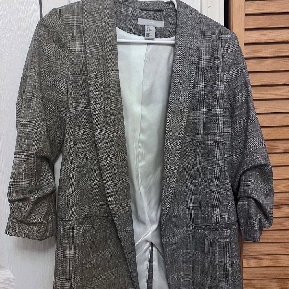 Grey blazer